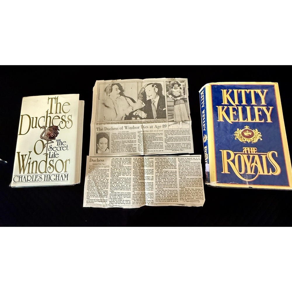Royal Family Collectibles - 11 Items:Plates, Trinket Dishes,Books, C&D Betrothal - Picture 10 of 16